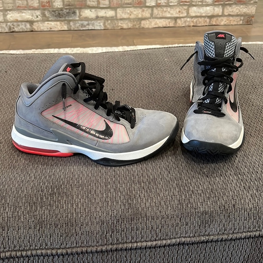 Men’s Nike Flywire basketball shoes